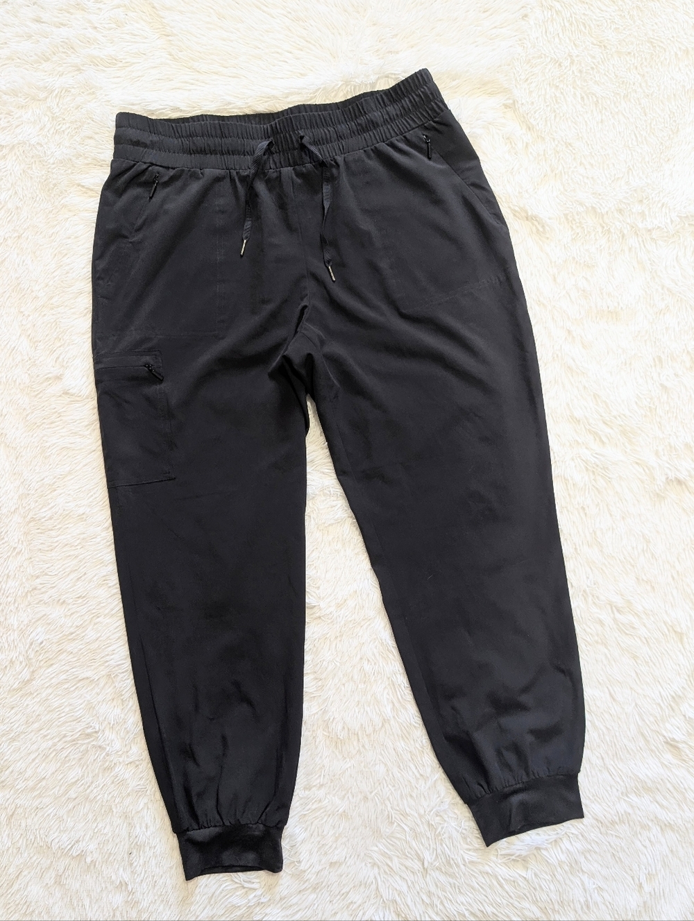 Chico's Zenergy Black Lightweight Cargo Zipper Pocket Utility Jogger Pants 12/2